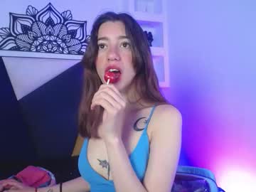 Marinette_Lux Chaturbate stream image from January 22, 2026
