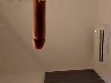 Itsbellax Chaturbate stream image from January 22, 2026