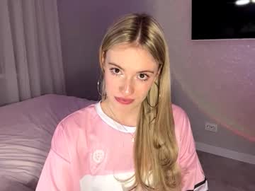 Leonormcelyea Chaturbate stream image from January 22, 2026