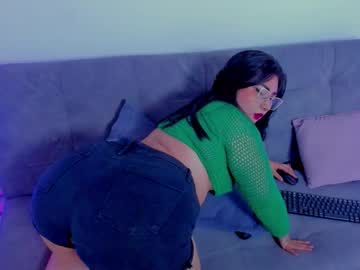 Curvybaddie Chaturbate stream image from January 22, 2026