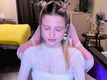 Julie_Flores Chaturbate stream image from January 22, 2026