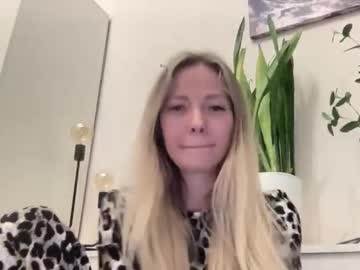 Lusiluv Chaturbate stream image from January 22, 2026