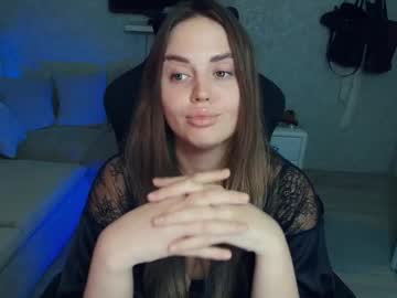 Crystalemily Chaturbate stream image from January 22, 2026