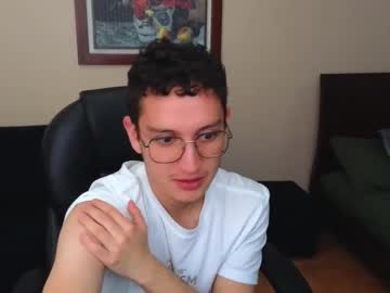 Gamercum33 Chaturbate stream image from January 22, 2026