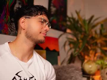 Noha_Miler Chaturbate stream image from January 23, 2026