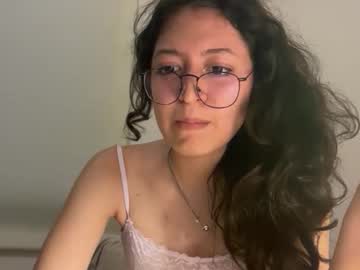 Alicatcua Chaturbate stream image from January 23, 2026