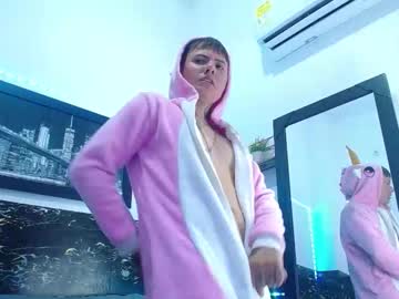 Thick_Andtight Chaturbate stream image from January 23, 2026