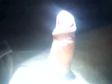 Bakerbeachismygig Chaturbate stream image from January 23, 2026