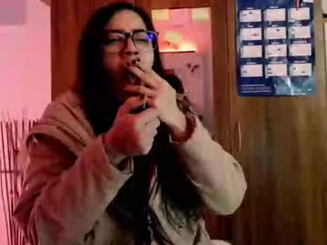 Laujgray Chaturbate stream image from January 23, 2026
