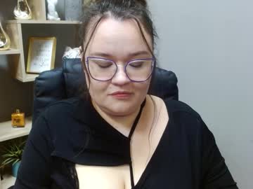 Nightholly Chaturbate stream image from January 23, 2026