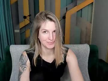 Emilywalkers Chaturbate stream image from January 23, 2026