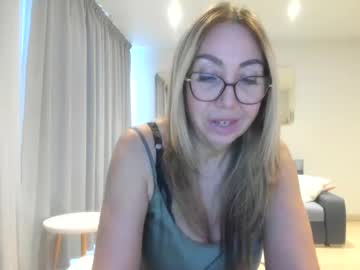 14risha Chaturbate stream image from January 23, 2026