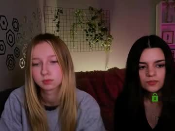 Monalove_ Chaturbate stream image from January 23, 2026