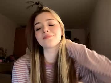 Jenisegluckman Chaturbate stream image from January 23, 2026