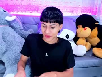 Carolinejesh Chaturbate stream image from January 23, 2026