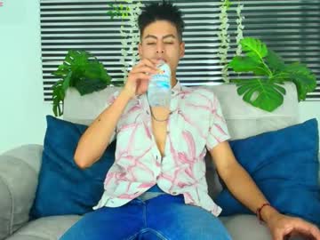 Thiiagosaeenz Chaturbate stream image from January 23, 2026
