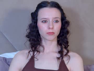 Arinakubrick Chaturbate stream image from January 23, 2026