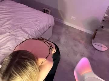 Leonormcelyea Chaturbate stream image from January 23, 2026