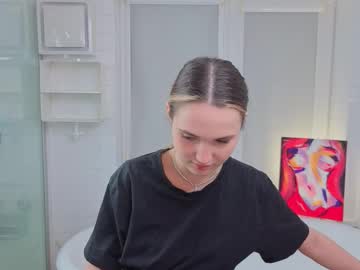 Yummyemiily Chaturbate stream image from January 23, 2026