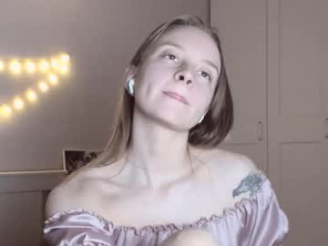 Naomi_Oops Chaturbate stream image from January 23, 2026