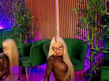 Barbiekara Chaturbate stream image from January 23, 2026