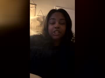 Petitekinkxo Chaturbate stream image from January 24, 2026