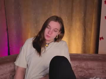 Elizabethandersen Chaturbate stream image from January 24, 2026
