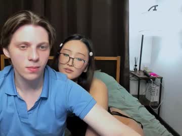 Blossomandbee Chaturbate stream image from January 24, 2026