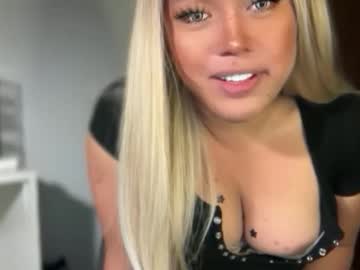 Emmawatsoons Chaturbate stream image from January 24, 2026