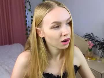 Mila_Hi Chaturbate stream image from January 24, 2026