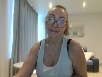 14risha Chaturbate stream image from January 24, 2026