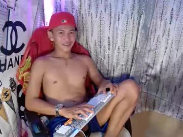 Ralfhuge24 Chaturbate stream image from January 24, 2026