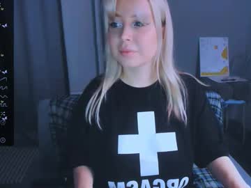 Monalauu Chaturbate stream image from January 24, 2026