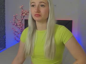Hollytaillor Chaturbate stream image from January 24, 2026