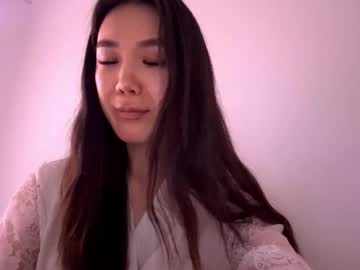 Lyrianel Chaturbate stream image from January 24, 2026