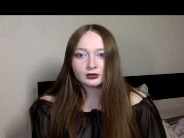 Vikippink Chaturbate stream image from January 24, 2026