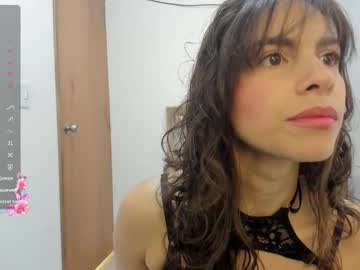 Jessye_Golden Chaturbate stream image from January 24, 2026