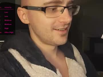 Moonsire Chaturbate stream image from January 24, 2026