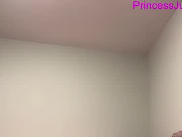 Princessjuliaxo4 Chaturbate stream image from January 25, 2026