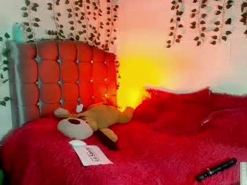 _Zoegray Chaturbate stream image from January 25, 2026