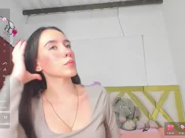 Rousee_Yarelds Chaturbate stream image from January 25, 2026