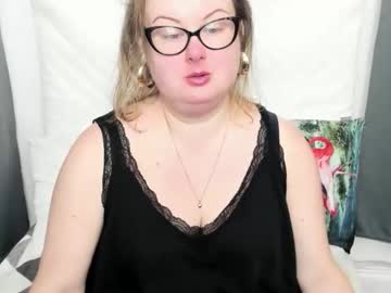 Bonnieshining Chaturbate stream image from January 25, 2026