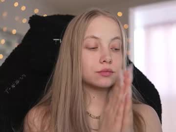 Appr0ved_ Chaturbate stream image from January 25, 2026