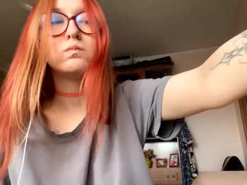 Karinamuccia Chaturbate stream image from January 25, 2026