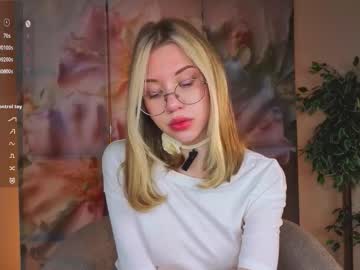 Odelyncure Chaturbate stream image from January 25, 2026