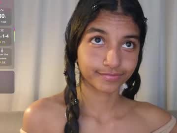 Yuliethpetite Chaturbate stream image from January 25, 2026