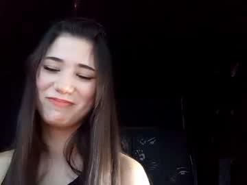 Veyrabloom Chaturbate stream image from January 25, 2026