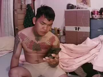 Hugecock_Jr Chaturbate stream image from January 25, 2026