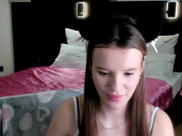 Little_Pawsy Chaturbate stream image from January 25, 2026
