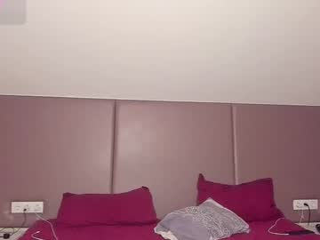 Sunsolo Chaturbate stream image from January 25, 2026
